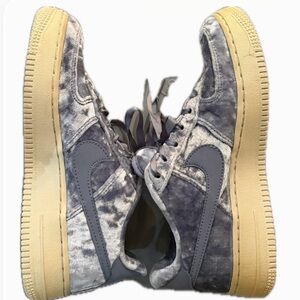 Nike Plush Gray Velvety Sneakers